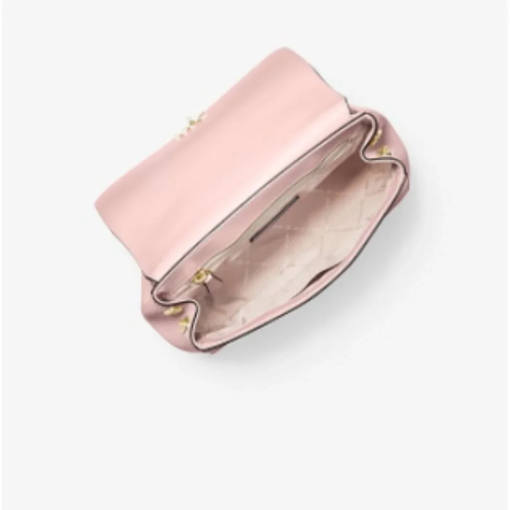Michael Kors disclaimer color
